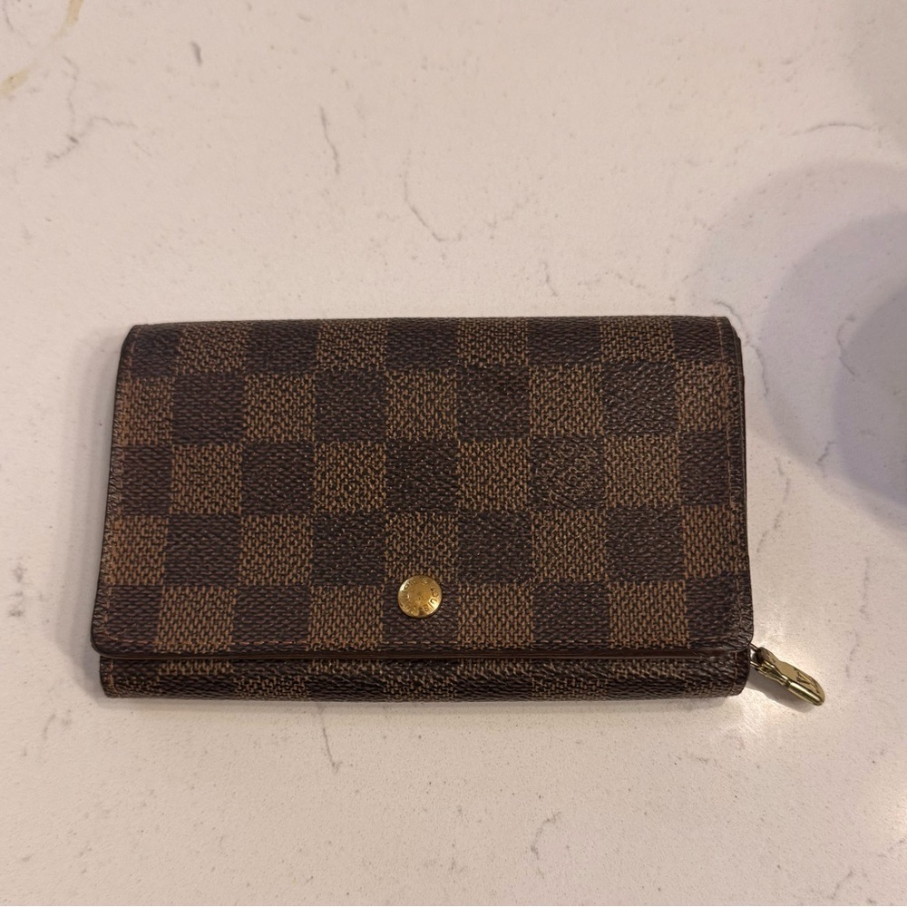 Louis Vuitton Damier Wallet with Gold Hardware